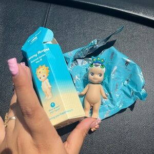 Series 4 peacock Authentic